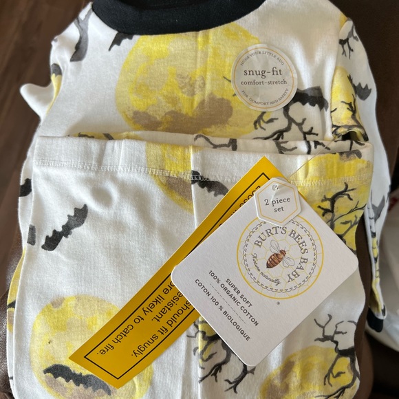 New Burt Bees Halloween Spooky Bat Print 2pc Snug fit Pajamas - Picture 8 of 10